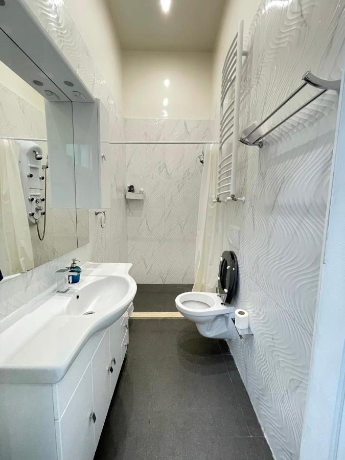 Deluxe Sapphire Residency - 4 BEDROOMS Budapest Extérieur photo