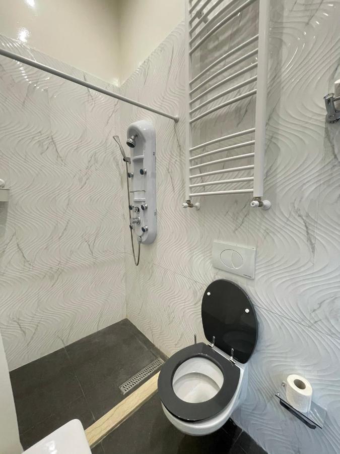 Deluxe Sapphire Residency - 4 BEDROOMS Budapest Extérieur photo