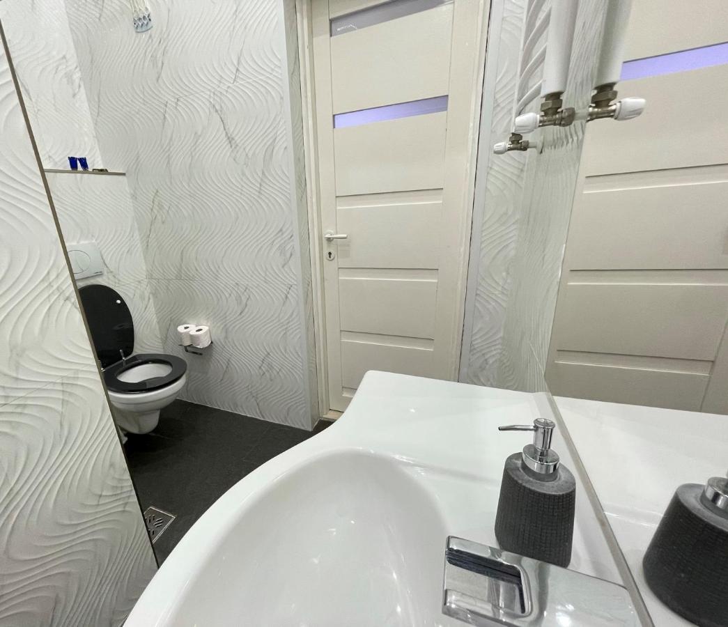 Deluxe Sapphire Residency - 4 BEDROOMS Budapest Extérieur photo